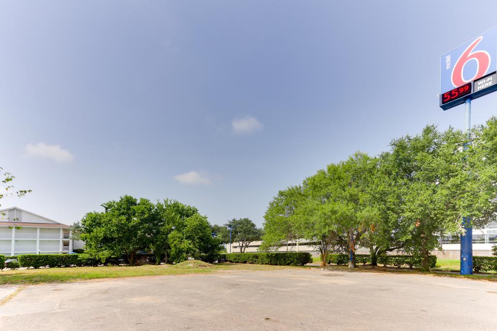 Motel 6 Houston, Tx - West Екстер'єр фото