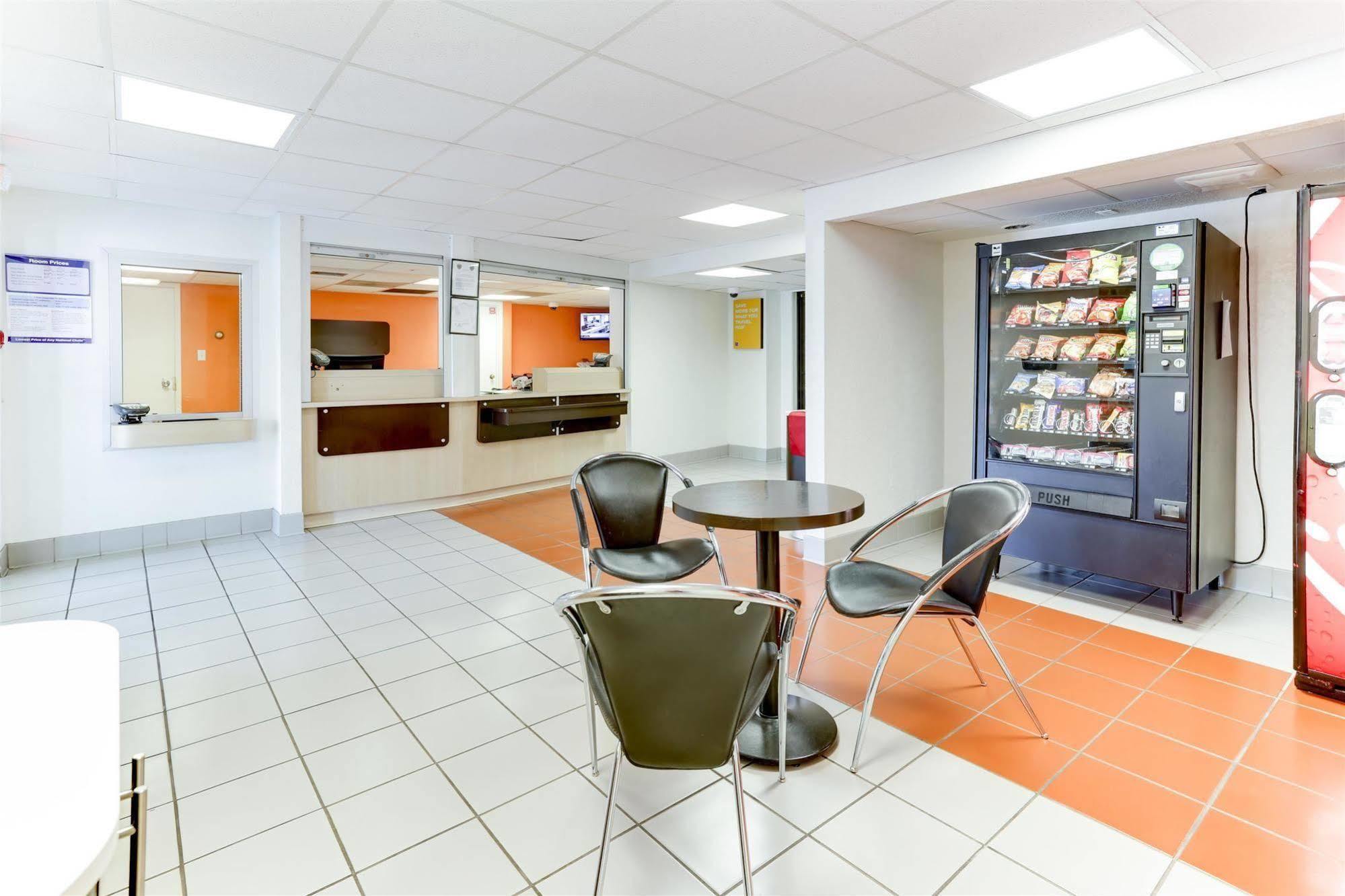 Motel 6 Houston, Tx - West Екстер'єр фото