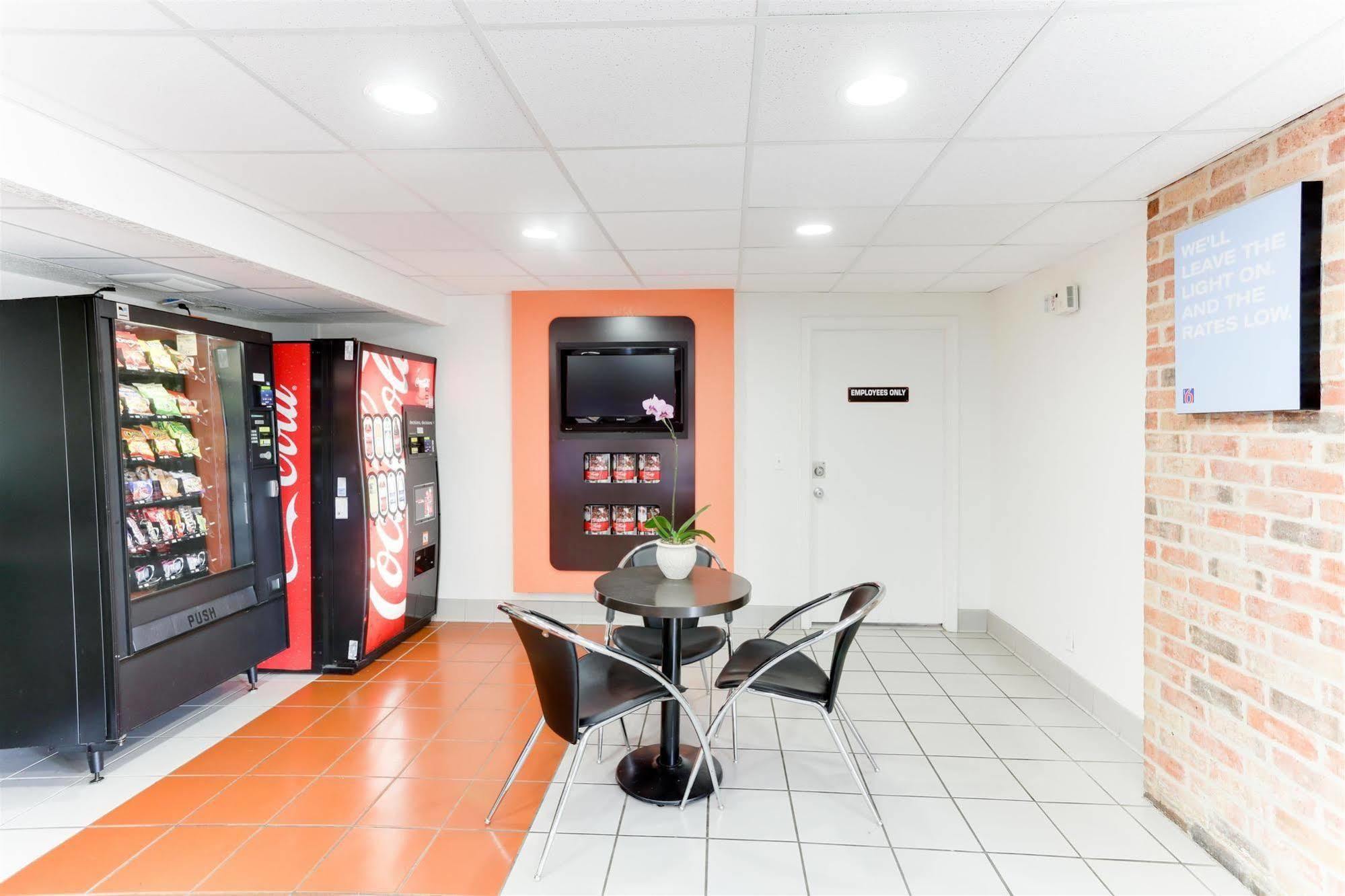 Motel 6 Houston, Tx - West Екстер'єр фото
