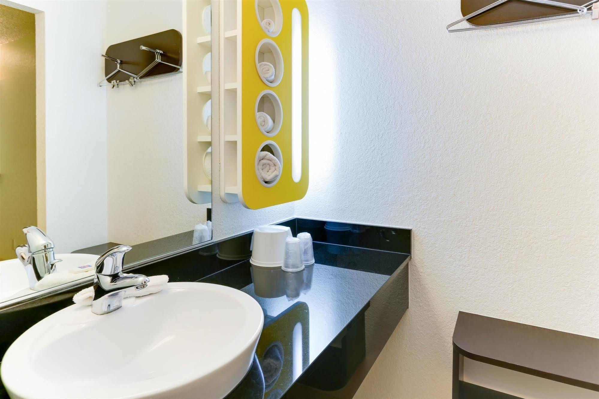 Motel 6 Houston, Tx - West Екстер'єр фото