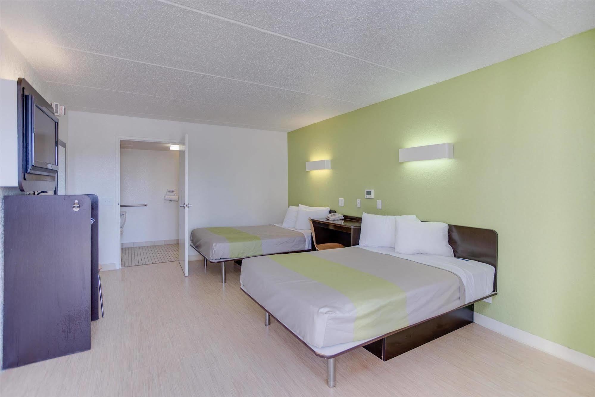 Motel 6 Houston, Tx - West Екстер'єр фото