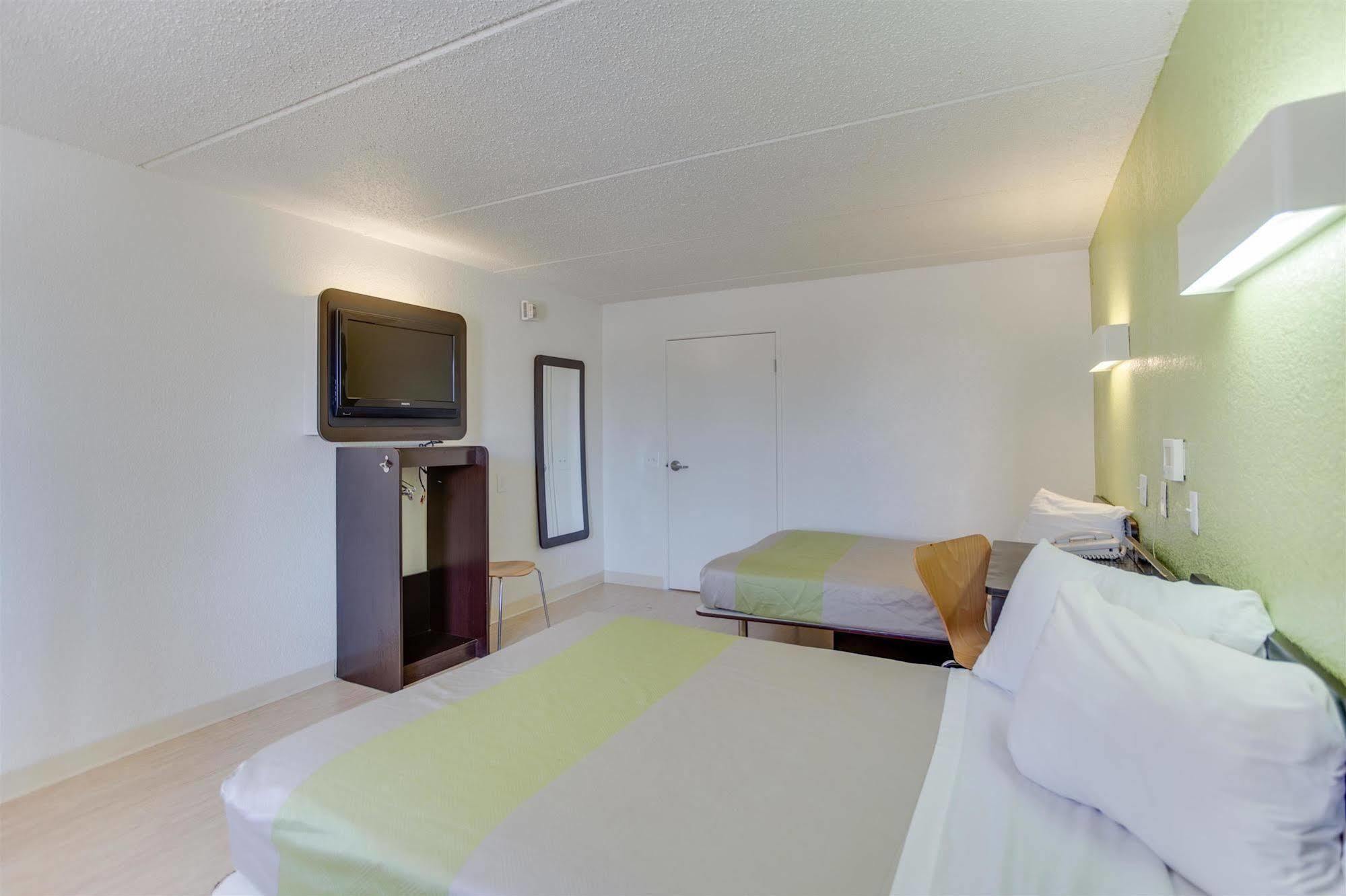 Motel 6 Houston, Tx - West Екстер'єр фото